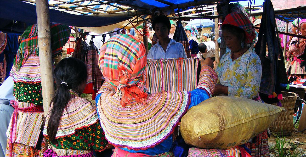 Bac Ha Market Day Tour